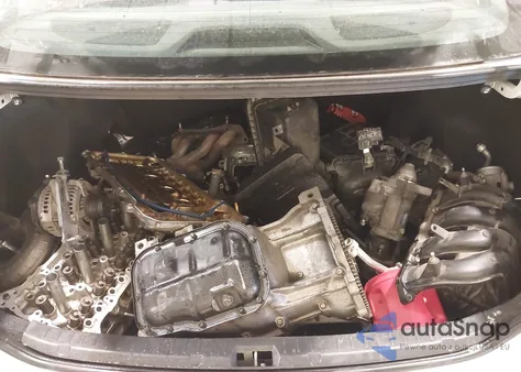 2010 Toyota Corolla S z USA, uszkodzony, nr VIN 1NXBU4EE2AZ272564